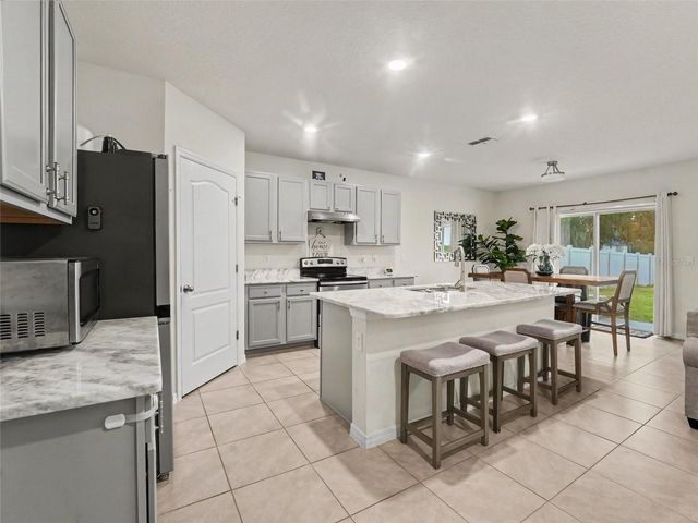 210 MEADOWBROOK BOULEVARD, Winter Haven, FL 33881