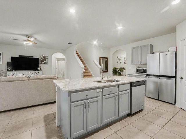 210 MEADOWBROOK BOULEVARD, Winter Haven, FL 33881