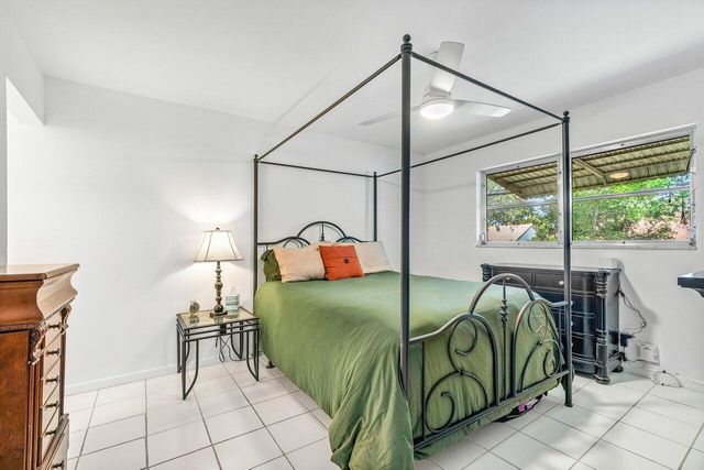 10040 Meridian Way N 206, Palm Beach Gardens, FL 33410