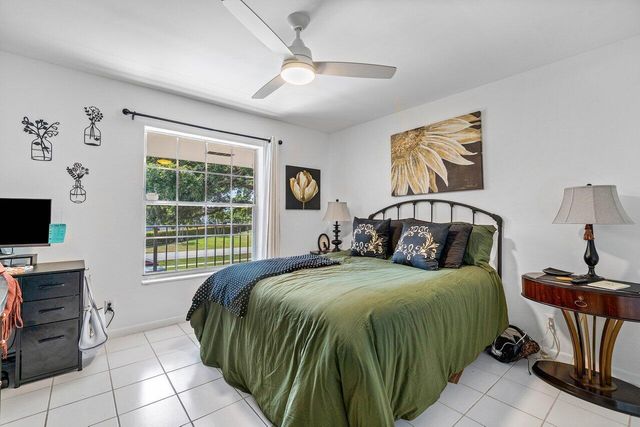 10040 Meridian Way N 206, Palm Beach Gardens, FL 33410