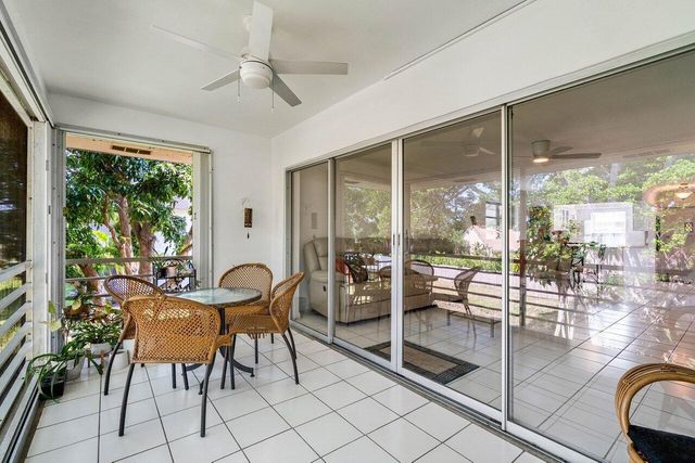 10040 Meridian Way N 206, Palm Beach Gardens, FL 33410