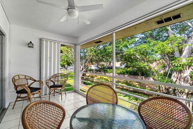 10040 Meridian Way N 206, Palm Beach Gardens, FL 33410