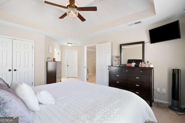 720 Lakeglen Drive, Suwanee, GA 30024