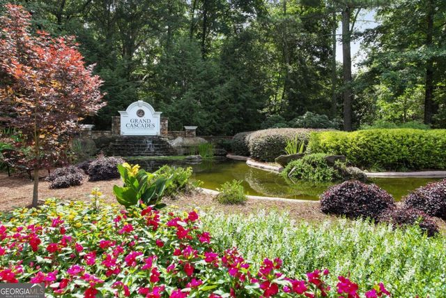 720 Lakeglen Drive, Suwanee, GA 30024