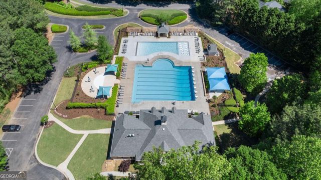 720 Lakeglen Drive, Suwanee, GA 30024
