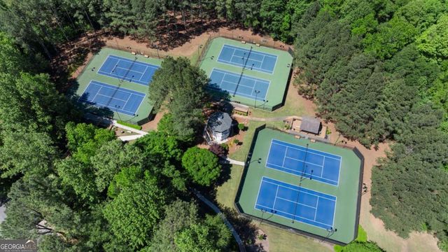 720 Lakeglen Drive, Suwanee, GA 30024