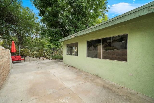 2677 Saxon, Los Angeles, CA 90065