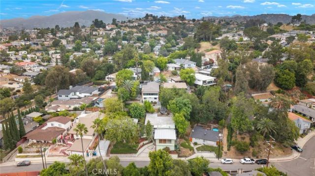 2677 Saxon, Los Angeles, CA 90065