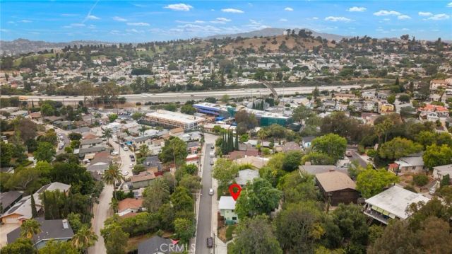2677 Saxon, Los Angeles, CA 90065