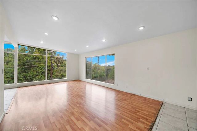 2677 Saxon, Los Angeles, CA 90065