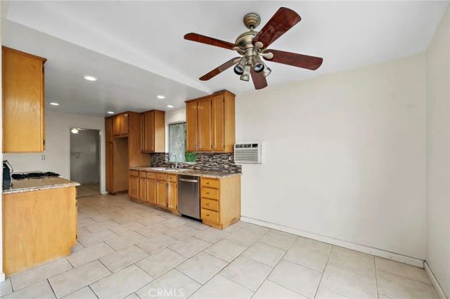 2677 Saxon, Los Angeles, CA 90065