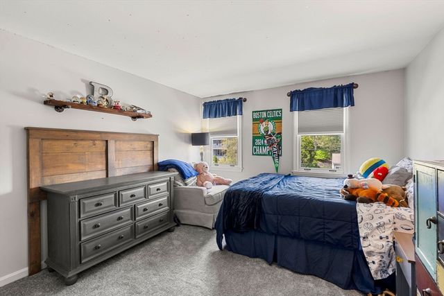 12 Rainbow Cir, Bridgewater, MA 02324