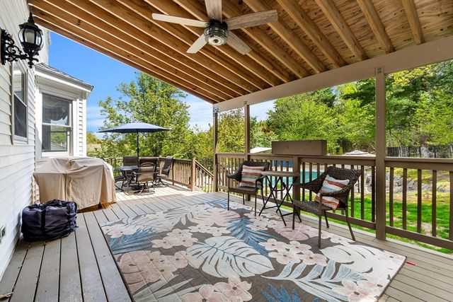 12 Rainbow Cir, Bridgewater, MA 02324