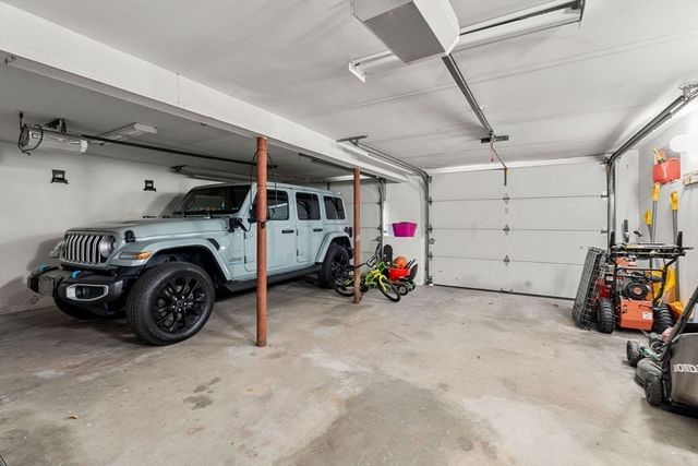 12 Rainbow Cir, Bridgewater, MA 02324