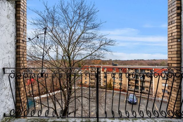 159 Franklin St D2, Stoneham, MA 02180