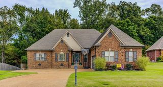 4244 SWAN HILL DR, Lakeland, TN 38002