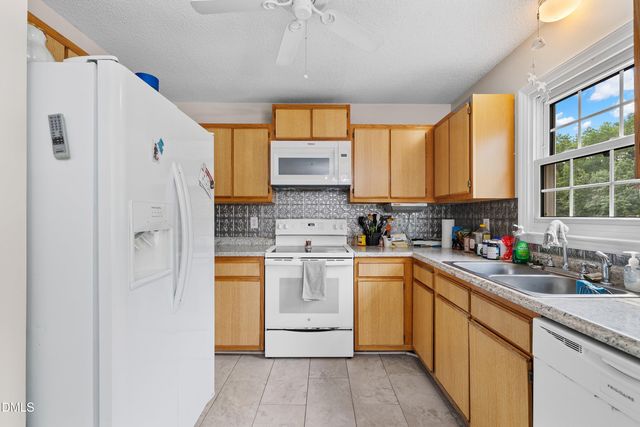 46 Richmond Drive, Clayton, NC 27527