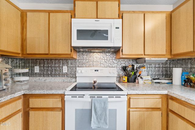 46 Richmond Drive, Clayton, NC 27527