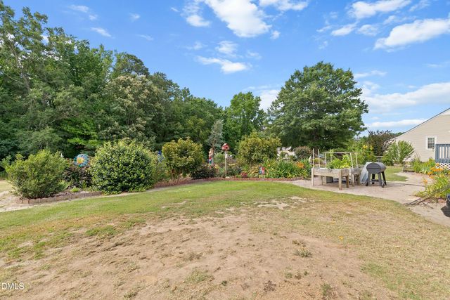 46 Richmond Drive, Clayton, NC 27527