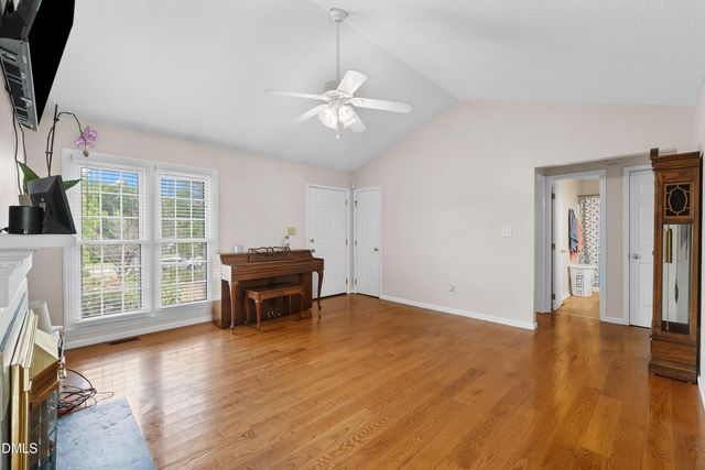 46 Richmond Drive, Clayton, NC 27527