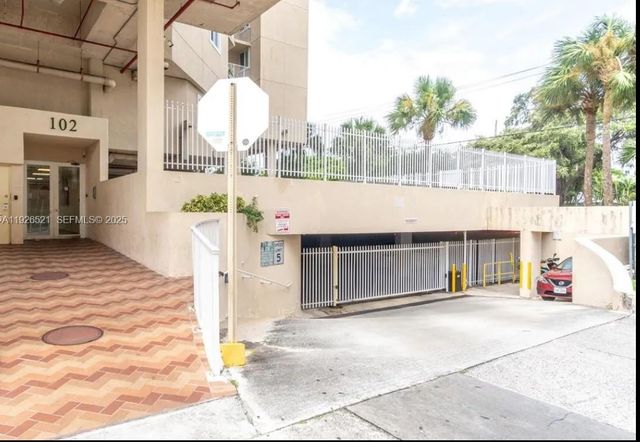 102 SW 6th Ave 604, Miami, FL 33130