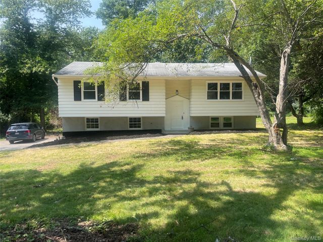 15 Vandewater Drive, Wappingers Falls, NY 12590