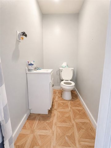 168 3rd Avenue, Woonsocket, RI 02895