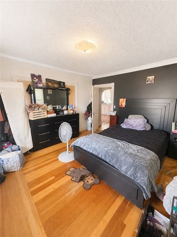 168 3rd Avenue, Woonsocket, RI 02895