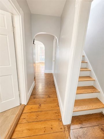 168 3rd Avenue, Woonsocket, RI 02895