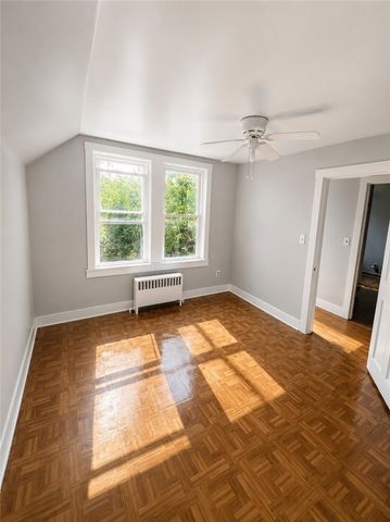 168 3rd Avenue, Woonsocket, RI 02895