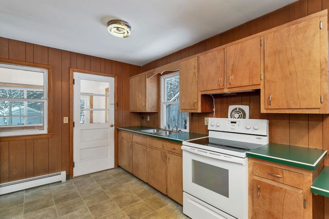 25 Cofran Avenue, Northfield, NH 03276