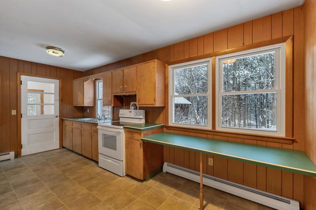 25 Cofran Avenue, Northfield, NH 03276