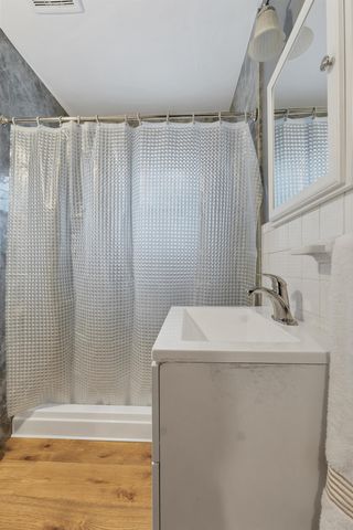 25 Cofran Avenue, Northfield, NH 03276