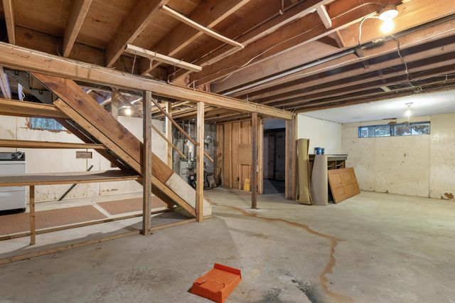 25 Cofran Avenue, Northfield, NH 03276