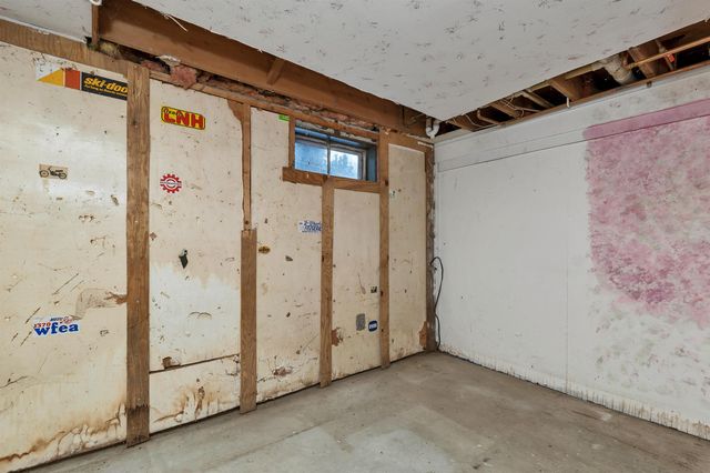 25 Cofran Avenue, Northfield, NH 03276