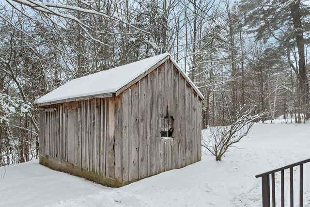 25 Cofran Avenue, Northfield, NH 03276