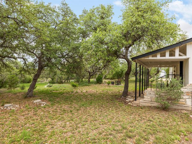 2591 Spring Valley DR, Dripping Springs, TX 78620