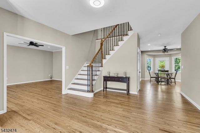 4 Harman Ct, Hillsborough Twp., NJ 08844