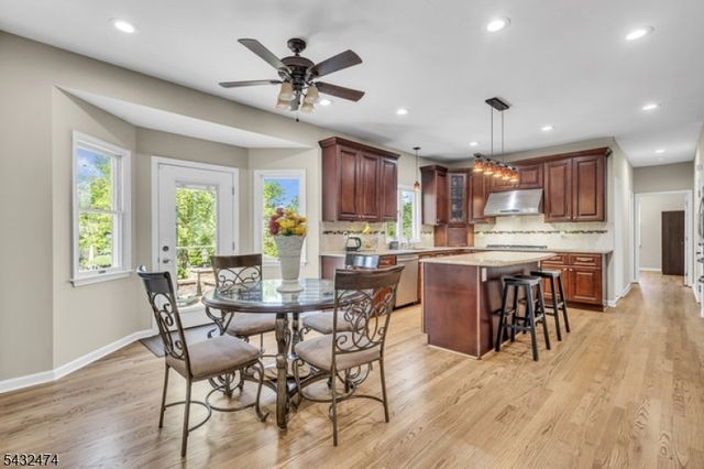 4 Harman Ct, Hillsborough Twp., NJ 08844