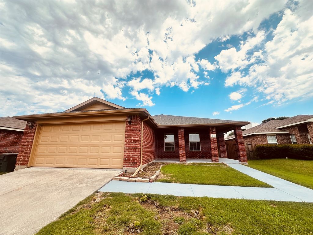 1029 Port Mansfield Drive, Little Elm, TX 75068