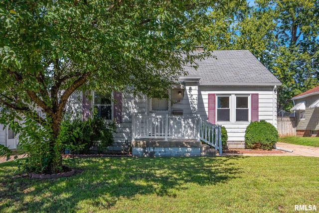 1003 CHESTNUT Street, Pekin, IL 61554