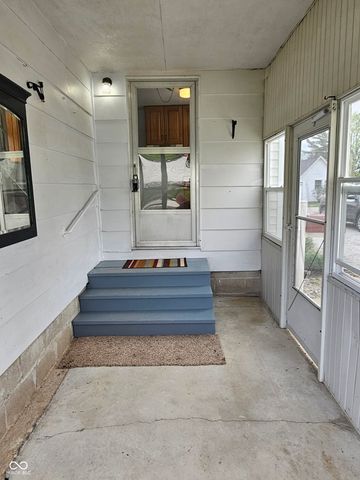 100 S Blake Street, Sheridan, IN 46069
