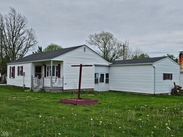 100 S Blake Street, Sheridan, IN 46069