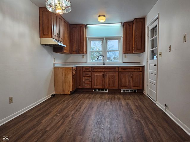 100 S Blake Street, Sheridan, IN 46069