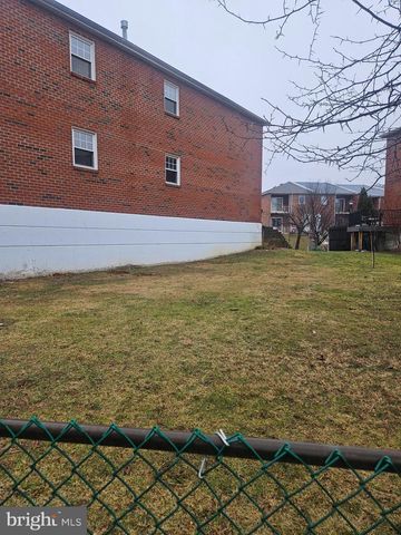 9156 ELLIE DR, Philadelphia, PA 19114