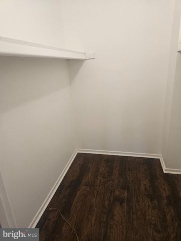 9156 ELLIE DR, Philadelphia, PA 19114