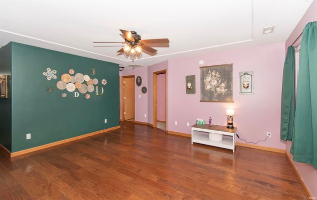 206 Glory Avenue, Kendallville, IN 46755