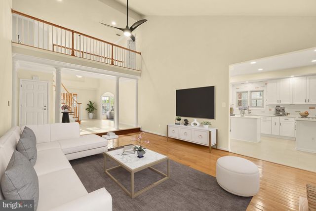 8408 COPPERLEAF CT, Fairfax Station, VA 22039