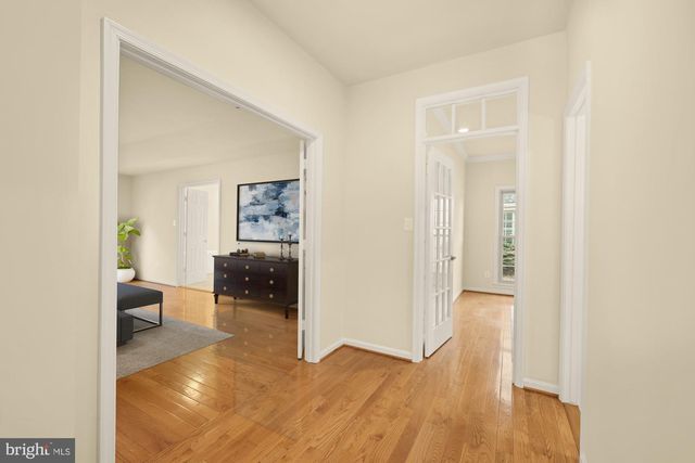 8408 COPPERLEAF CT, Fairfax Station, VA 22039