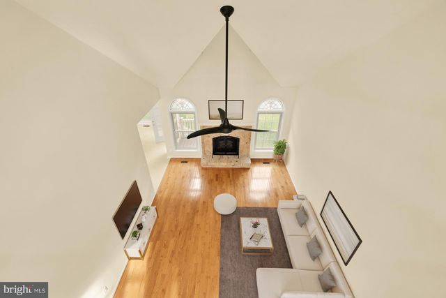 8408 COPPERLEAF CT, Fairfax Station, VA 22039